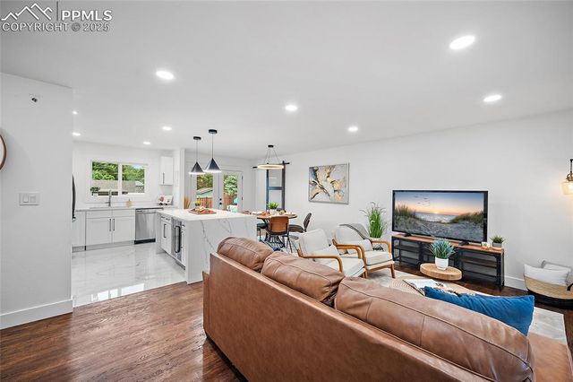 1609 Kingsley Drive, Colorado Springs, CO 80909