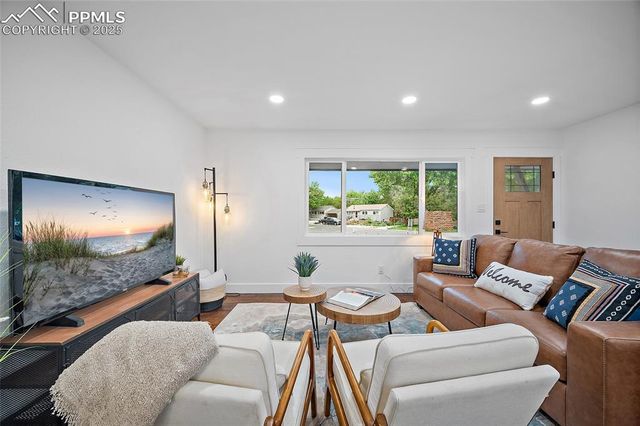 1609 Kingsley Drive, Colorado Springs, CO 80909