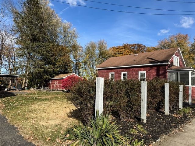 83 Newton Street, Greenfield, MA 01301