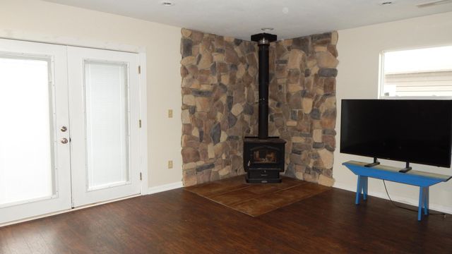 155 Derby Road, Pennfield Twp, MI 49017