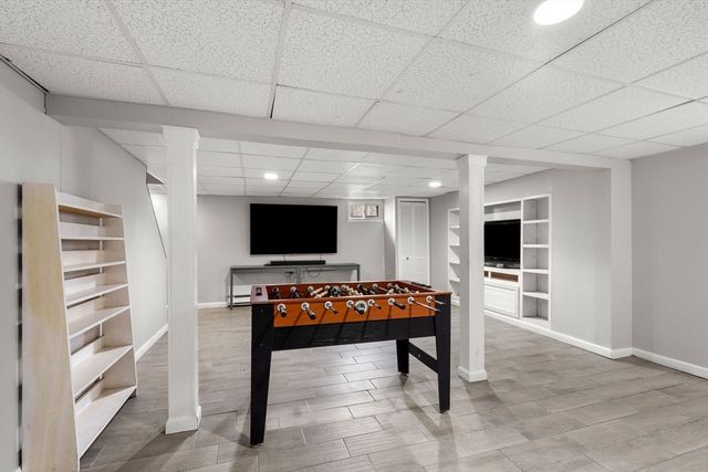 3 Exeter Way, Andover, MA 01810