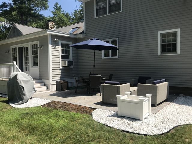 3 Exeter Way, Andover, MA 01810