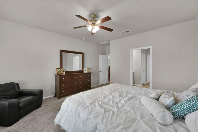 2254 Strong Horse Drive, Conroe, TX 77301