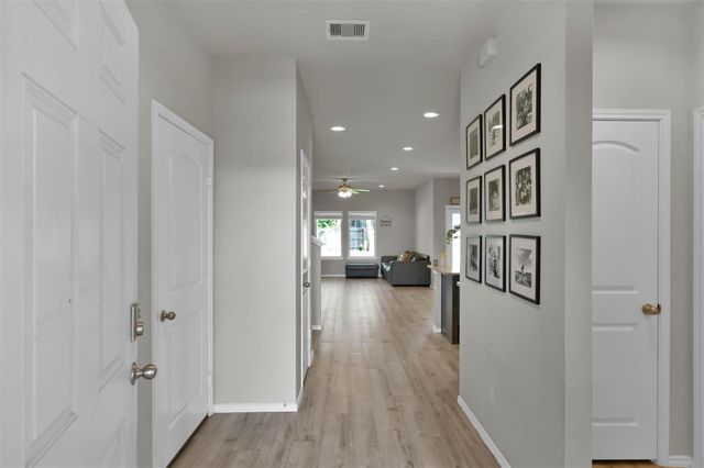 2254 Strong Horse Drive, Conroe, TX 77301