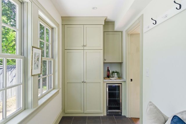 32 Jamestown Road, Charleston, SC 29407