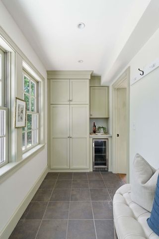 32 Jamestown Road, Charleston, SC 29407