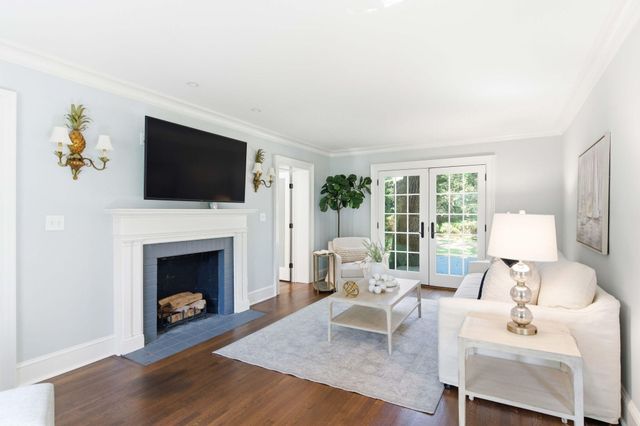 32 Jamestown Road, Charleston, SC 29407
