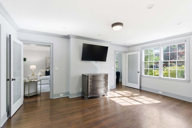 32 Jamestown Road, Charleston, SC 29407