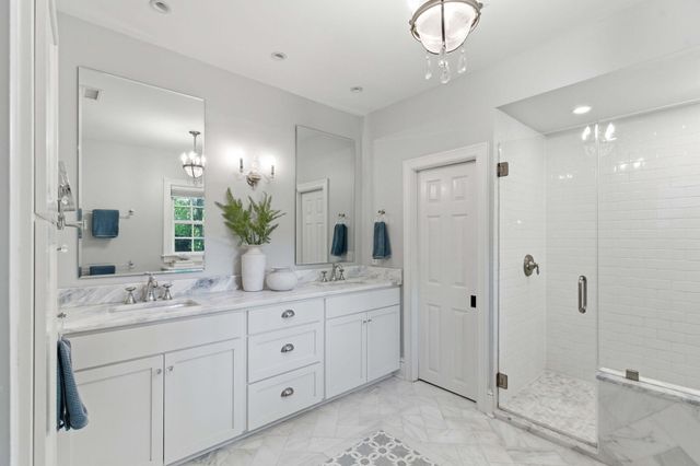 32 Jamestown Road, Charleston, SC 29407