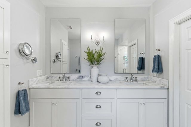 32 Jamestown Road, Charleston, SC 29407