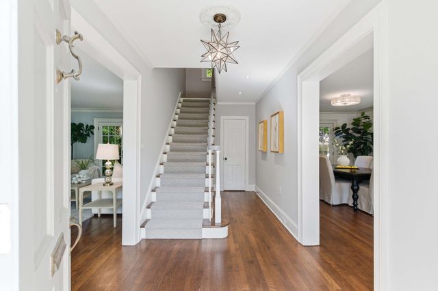 32 Jamestown Road, Charleston, SC 29407