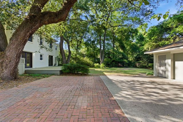 32 Jamestown Road, Charleston, SC 29407