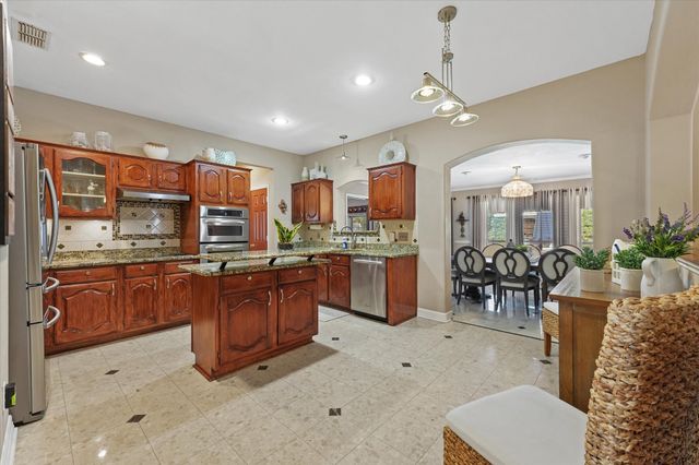 1024 Choke Cherry Lane, Crowley, TX 76036