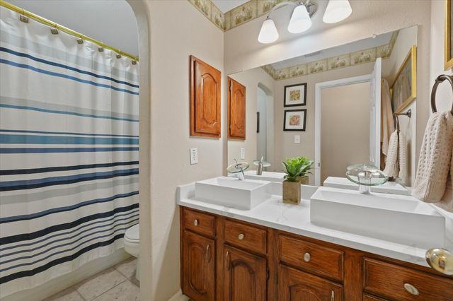 1024 Choke Cherry Lane, Crowley, TX 76036