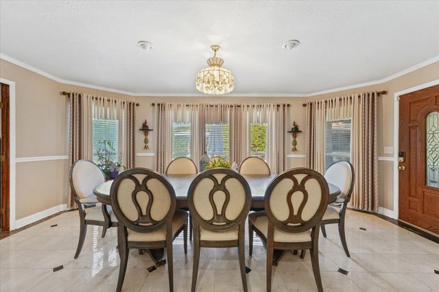 1024 Choke Cherry Lane, Crowley, TX 76036