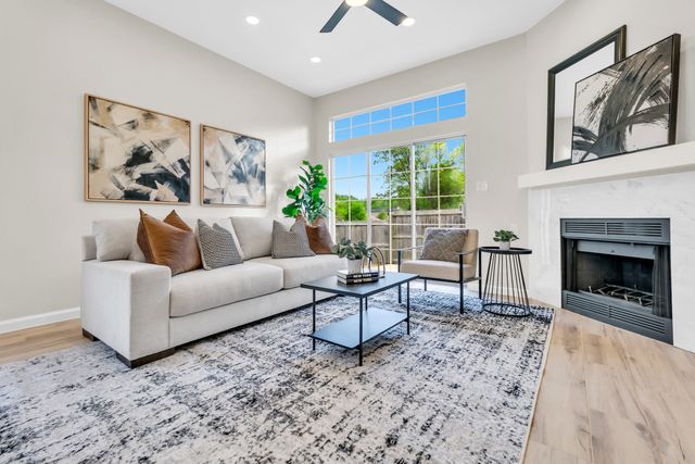 214 Chamblin Court, Cedar Hill, TX 75104