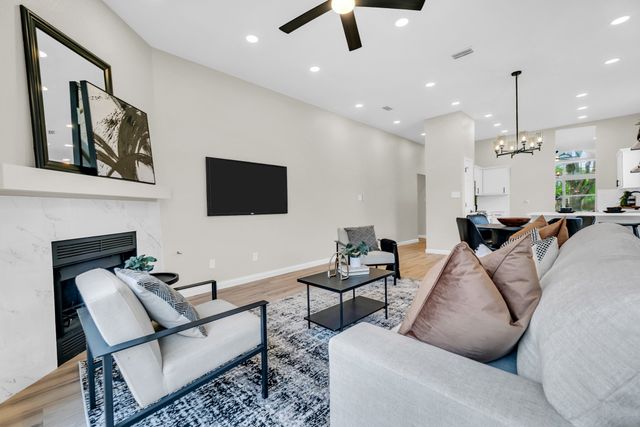 214 Chamblin Court, Cedar Hill, TX 75104