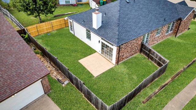 214 Chamblin Court, Cedar Hill, TX 75104