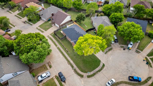 214 Chamblin Court, Cedar Hill, TX 75104