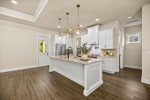 2703 SE 48TH AVENUE, Ocala, FL 34480