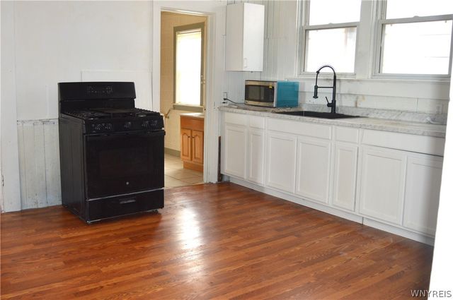 14 Cave Street, Lockport City, NY 14094