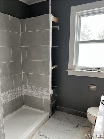 14 Cave Street, Lockport City, NY 14094