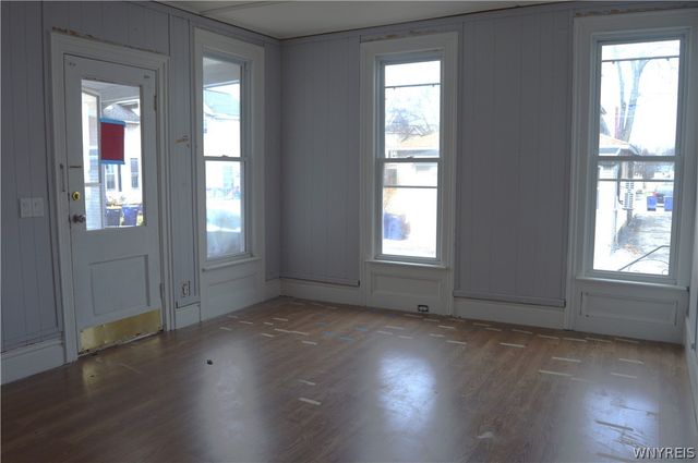 14 Cave Street, Lockport City, NY 14094