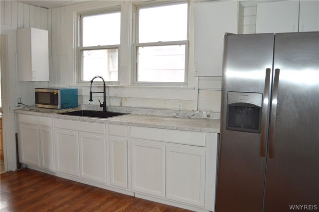 14 Cave Street, Lockport City, NY 14094