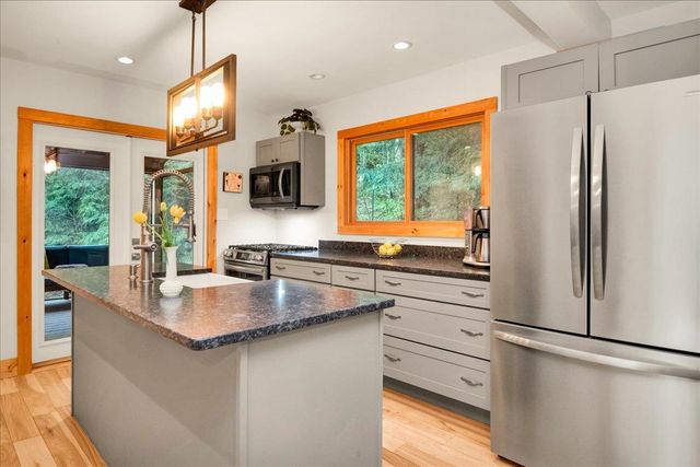 204 Pike Hill Road, Warren, VT 05674
