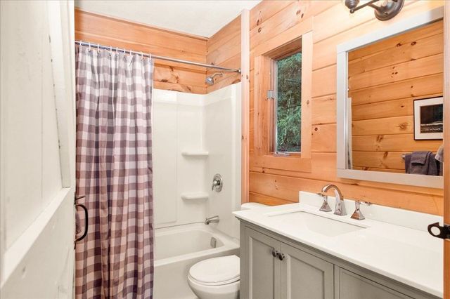 204 Pike Hill Road, Warren, VT 05674