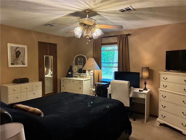 303 13th St N Street, Greenwood, MO 64034