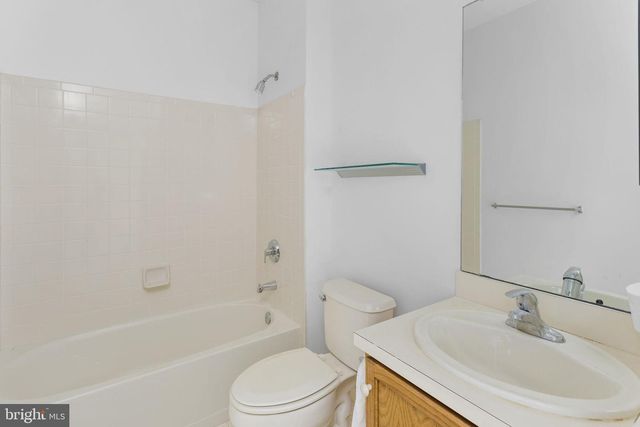 51 PINFLOWER LA, Princeton Junction, NJ 08550