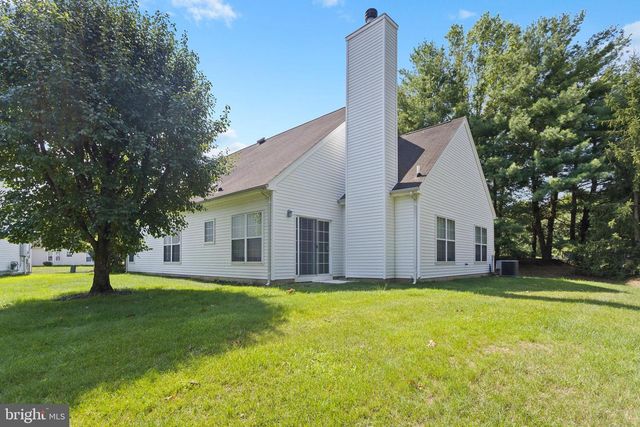 51 PINFLOWER LA, Princeton Junction, NJ 08550