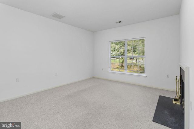 51 PINFLOWER LA, Princeton Junction, NJ 08550