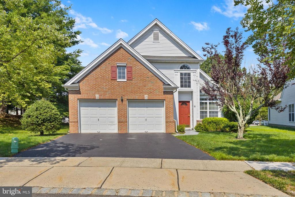 51 PINFLOWER LA, Princeton Junction, NJ 08550