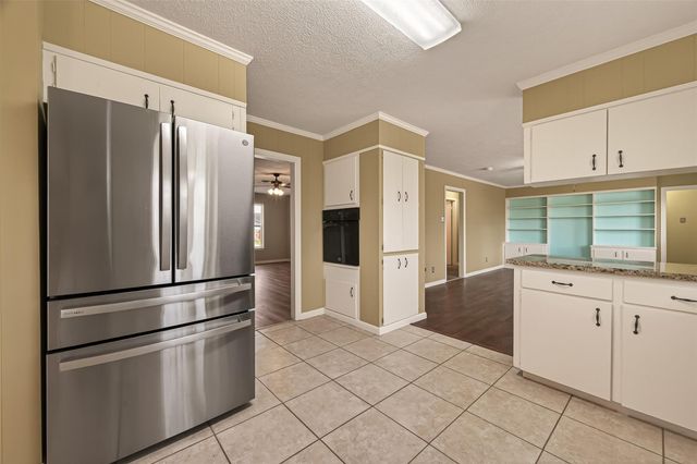 2304 Belvedere Drive, Baytown, TX 77520