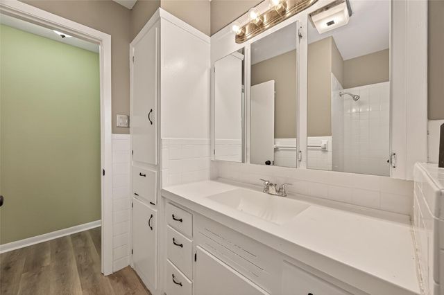 2304 Belvedere Drive, Baytown, TX 77520