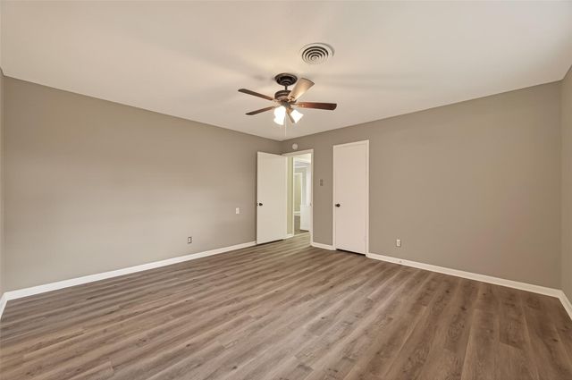 2304 Belvedere Drive, Baytown, TX 77520