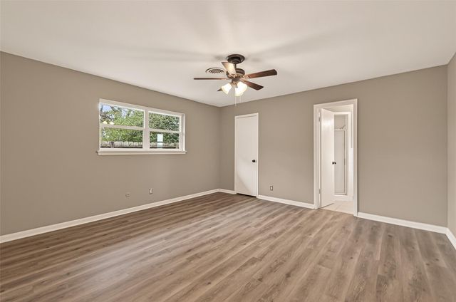 2304 Belvedere Drive, Baytown, TX 77520