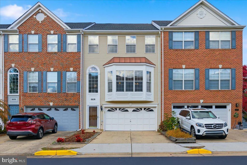 6636 HUNTER CREEK LN, Alexandria, VA 22315