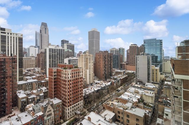 1150 N Lake Shore Drive 20J, Chicago, IL 60611