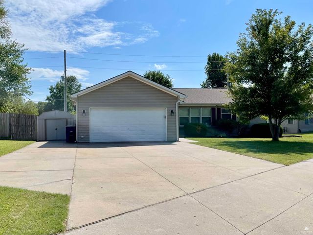 204 Brookmont Drive, Manhattan, KS 66502