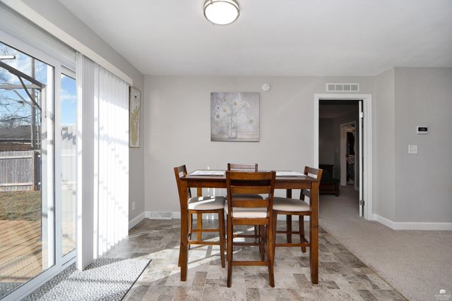 204 Brookmont Drive, Manhattan, KS 66502