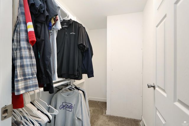 204 Brookmont Drive, Manhattan, KS 66502