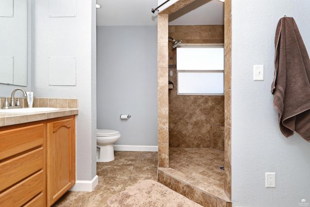 204 Brookmont Drive, Manhattan, KS 66502