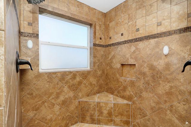 204 Brookmont Drive, Manhattan, KS 66502