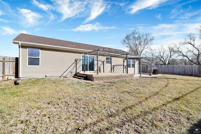 204 Brookmont Drive, Manhattan, KS 66502