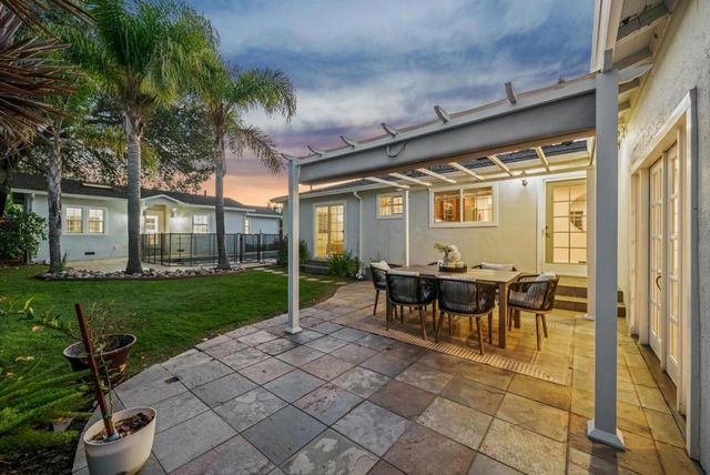 18724 McCoy Avenue, Saratoga, CA 95070