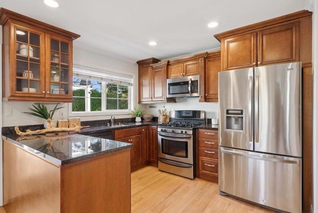 18724 McCoy Avenue, Saratoga, CA 95070