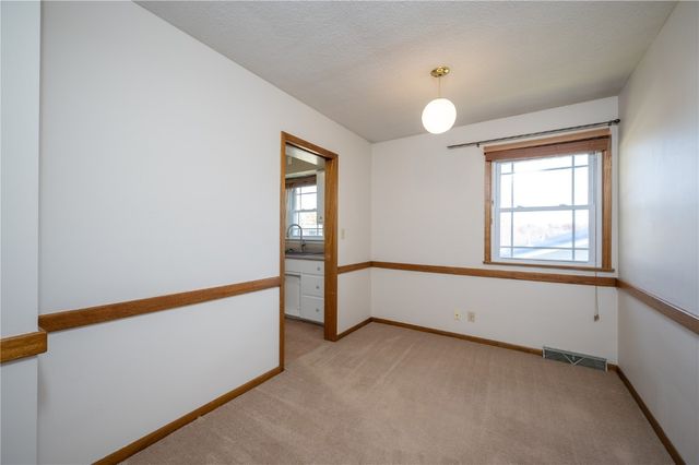 3600 Bel Air SE, Cedar Rapids, IA 52403